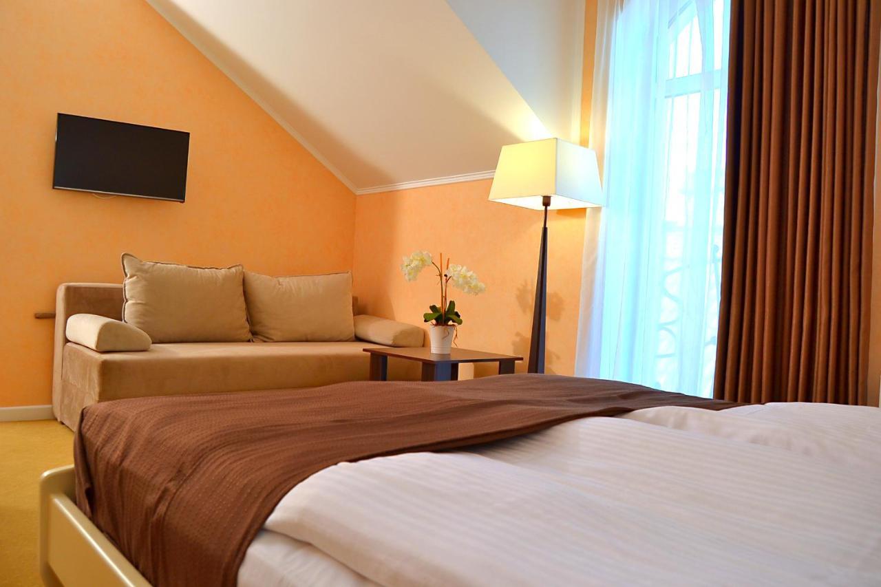 Hotel Ajur Odessza Kültér fotó