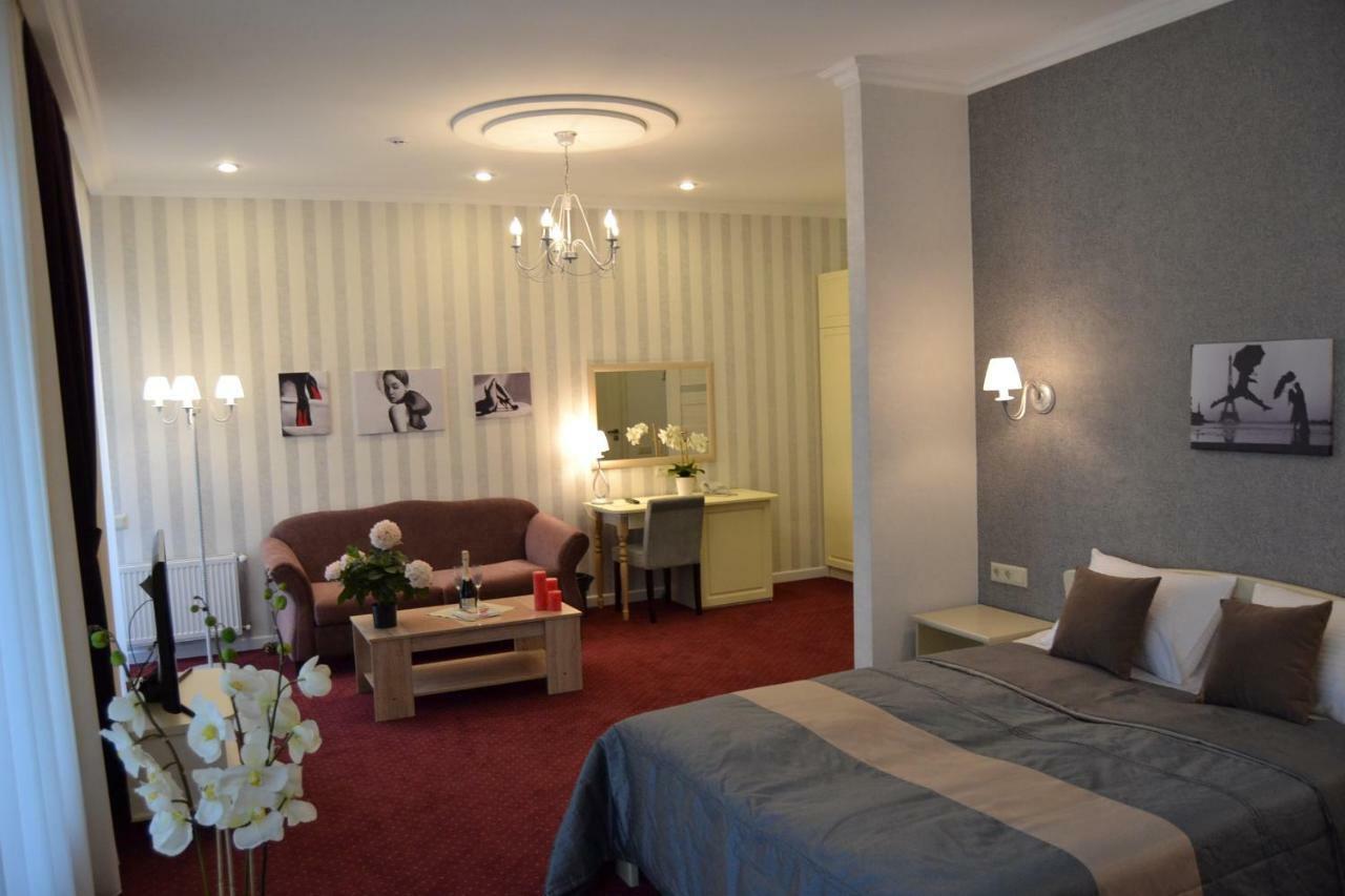 Hotel Ajur Odessza Kültér fotó