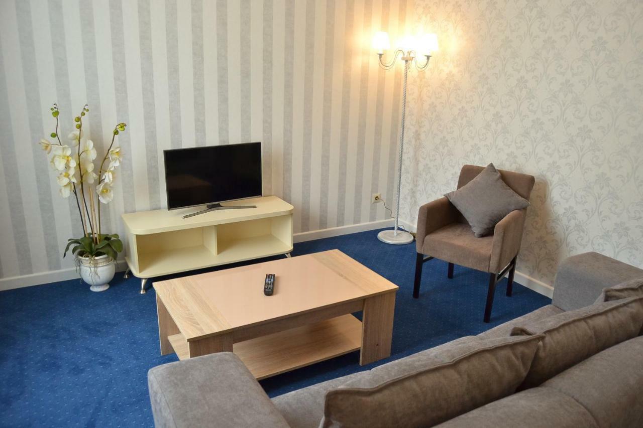 Hotel Ajur Odessza Kültér fotó